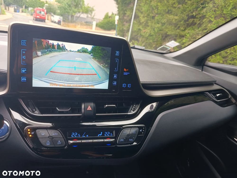 Toyota C-HR Business-Edition - 6