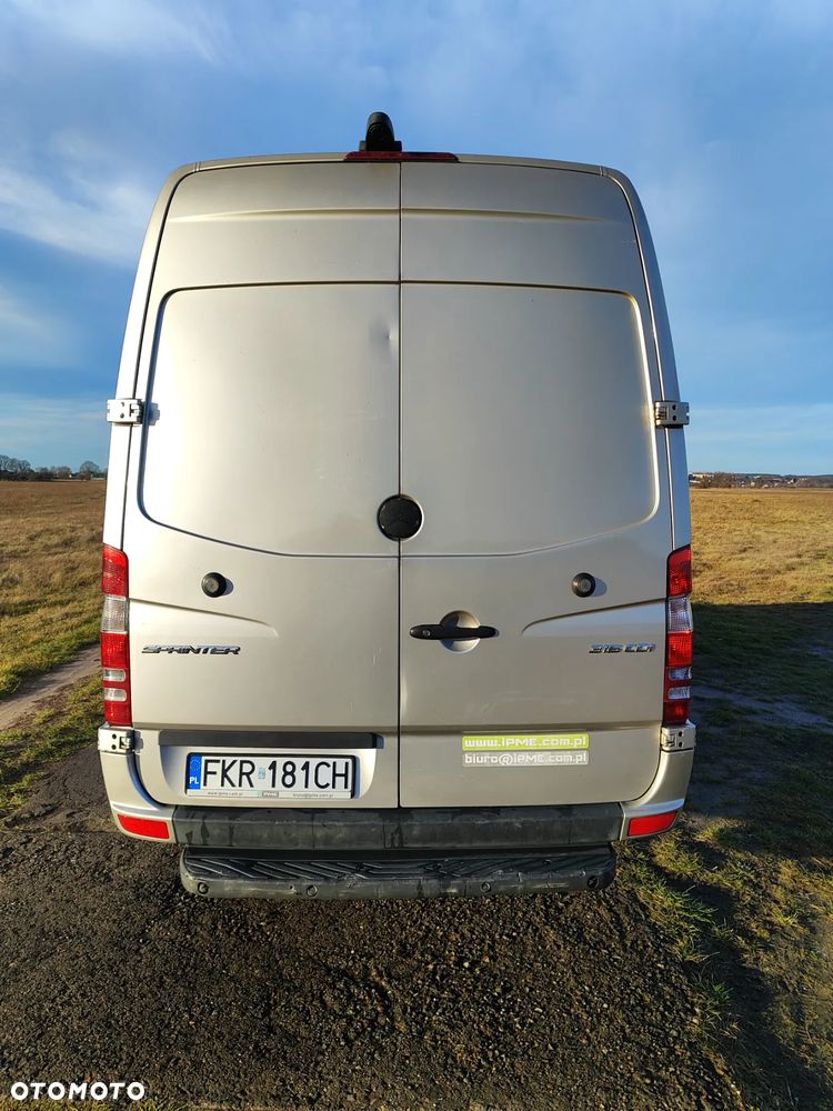 Mercedes-Benz Sprinter - 5