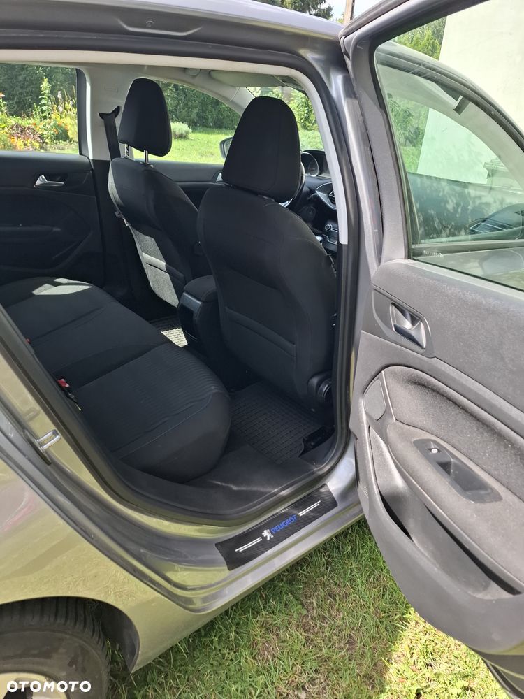 Peugeot 308 1.6 BlueHDi Allure S&S - 13
