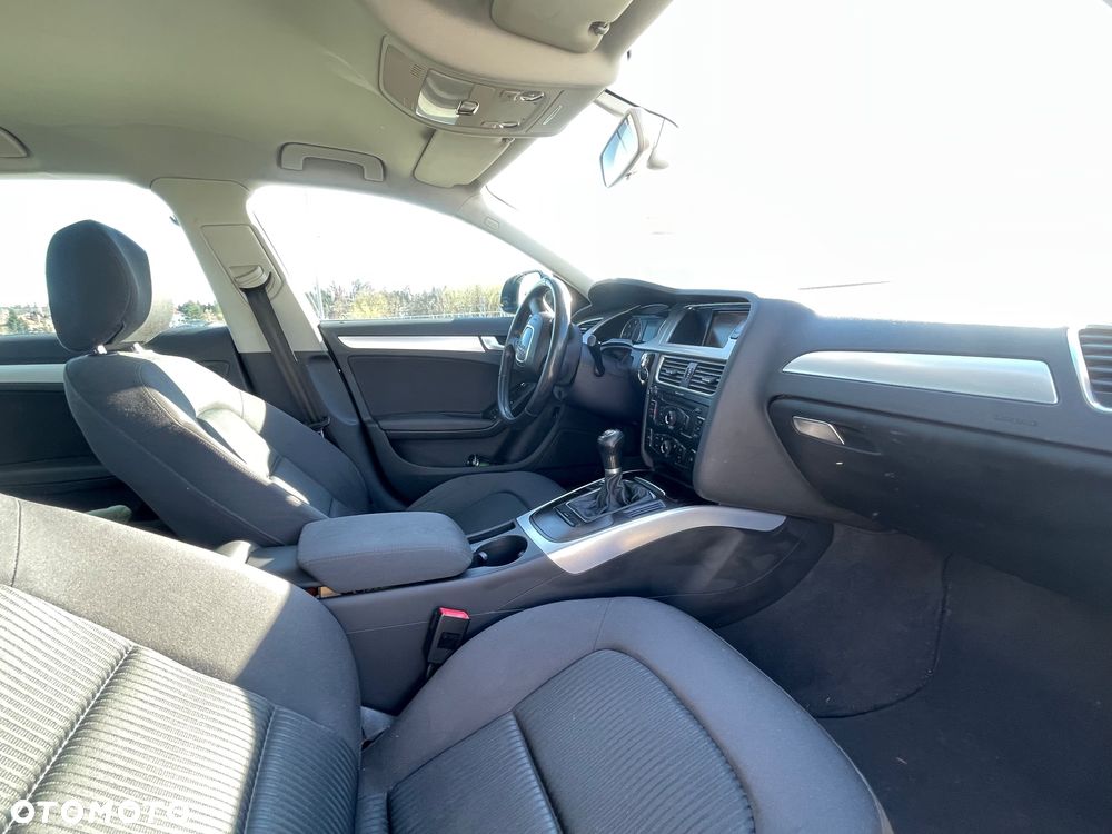 Audi A4 Limousine 2.0 TDI DPF Ambiente - 12