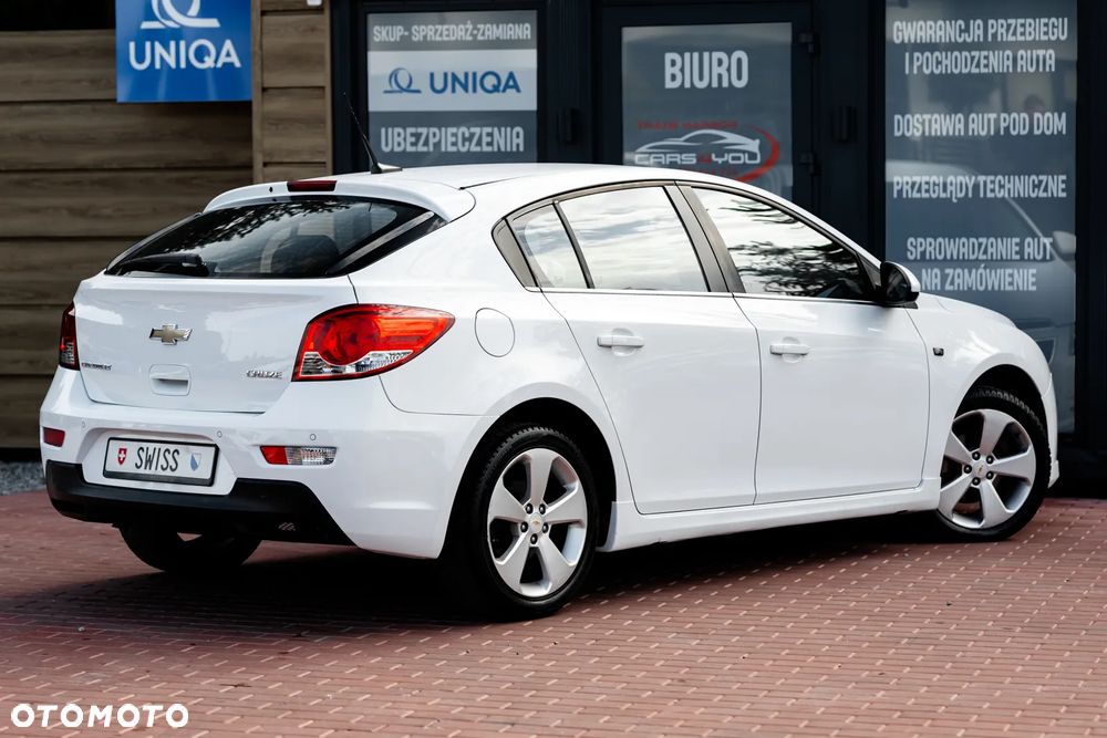 Chevrolet Cruze 1.8 LT+ - 11