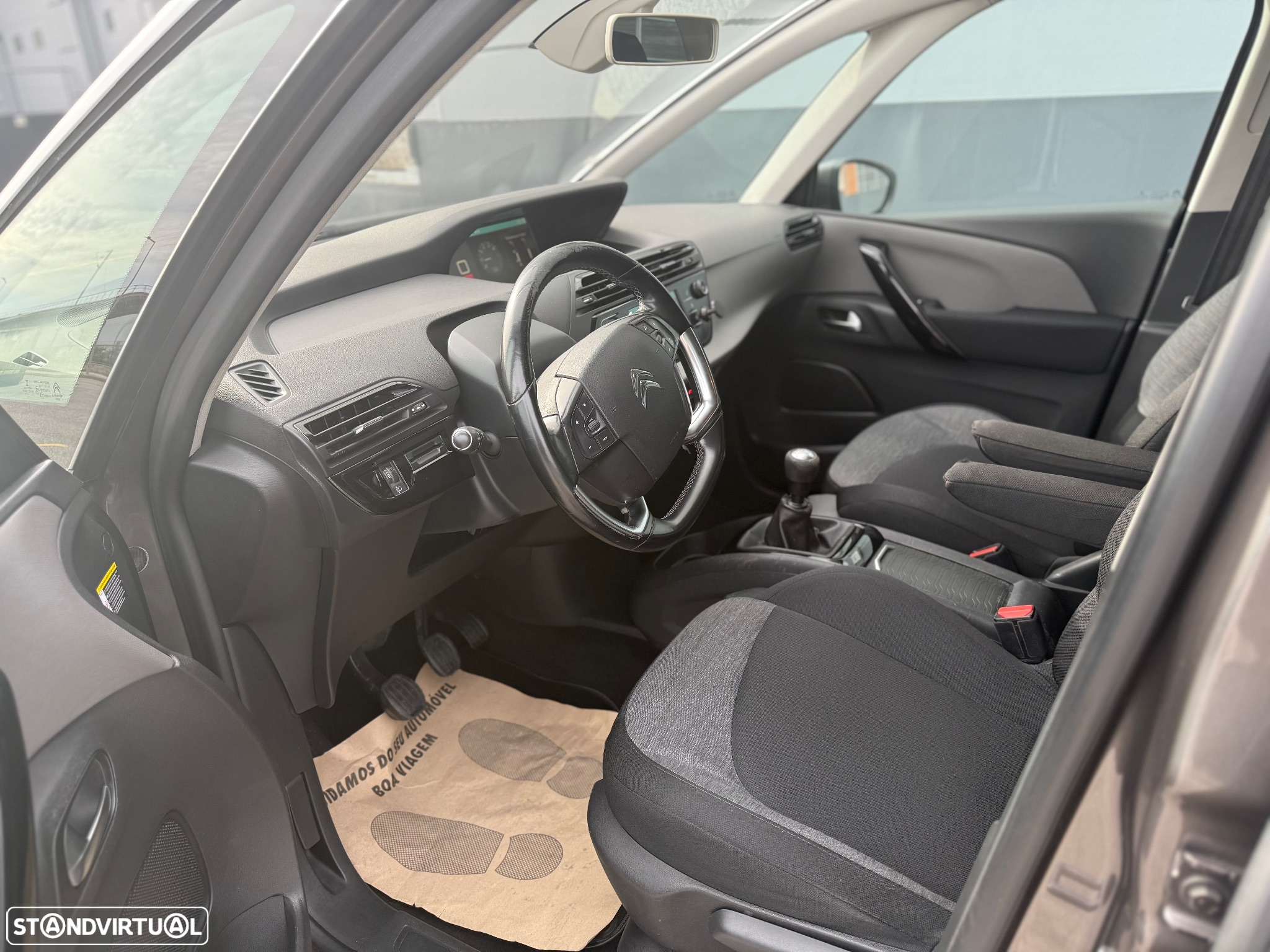 Citroën C4 Grand Picasso 1.6 e-HDi Exclusive - 9