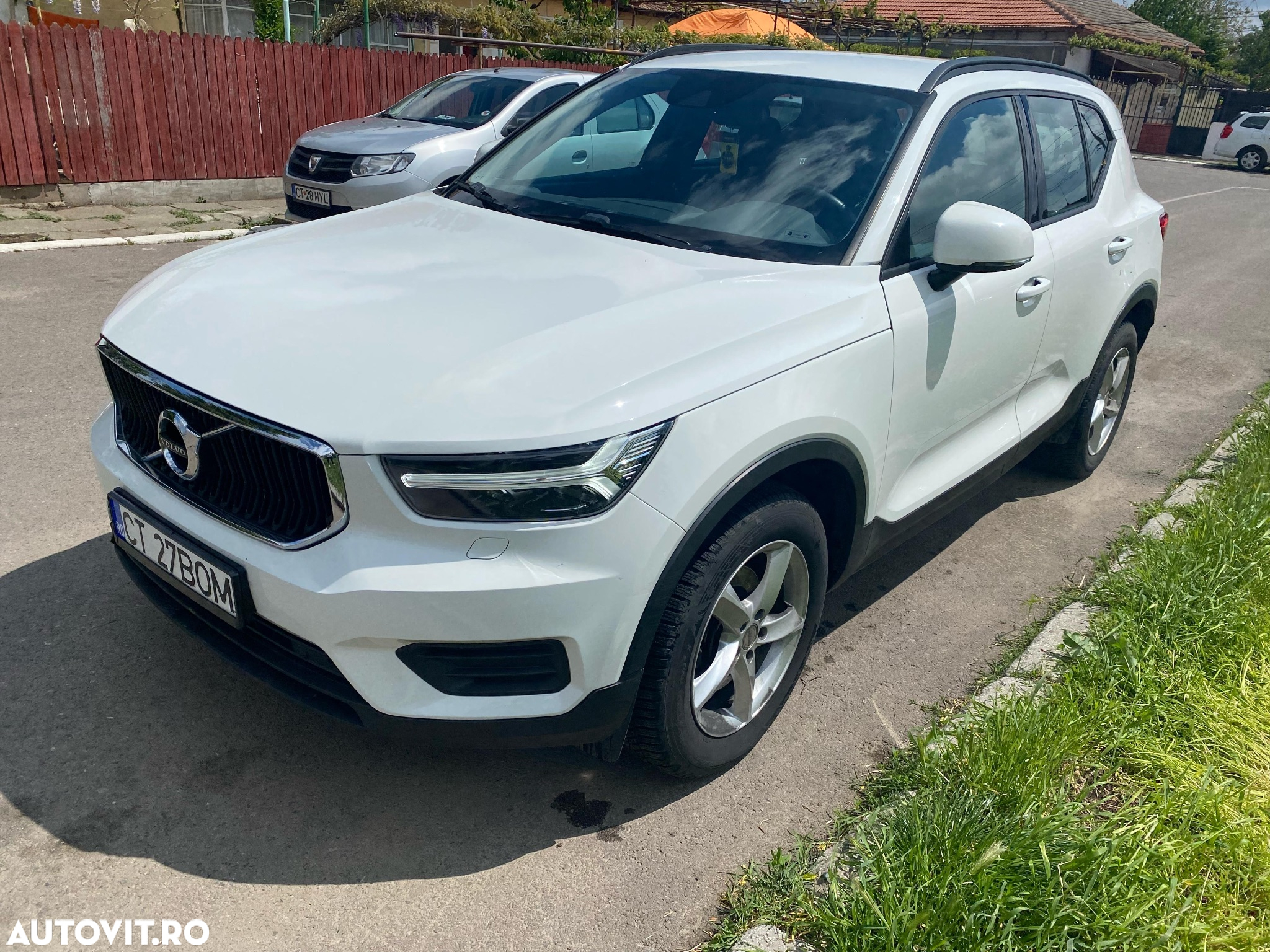Volvo XC 40 D3 AWD Geartronic Momentum - 2