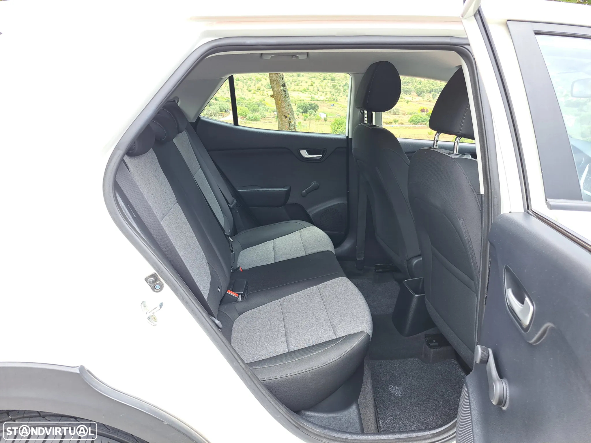 Kia Stonic 1.0 T-GDI Easy - 26