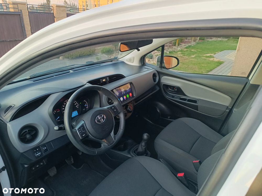 Toyota Yaris 1.0 Active - 12