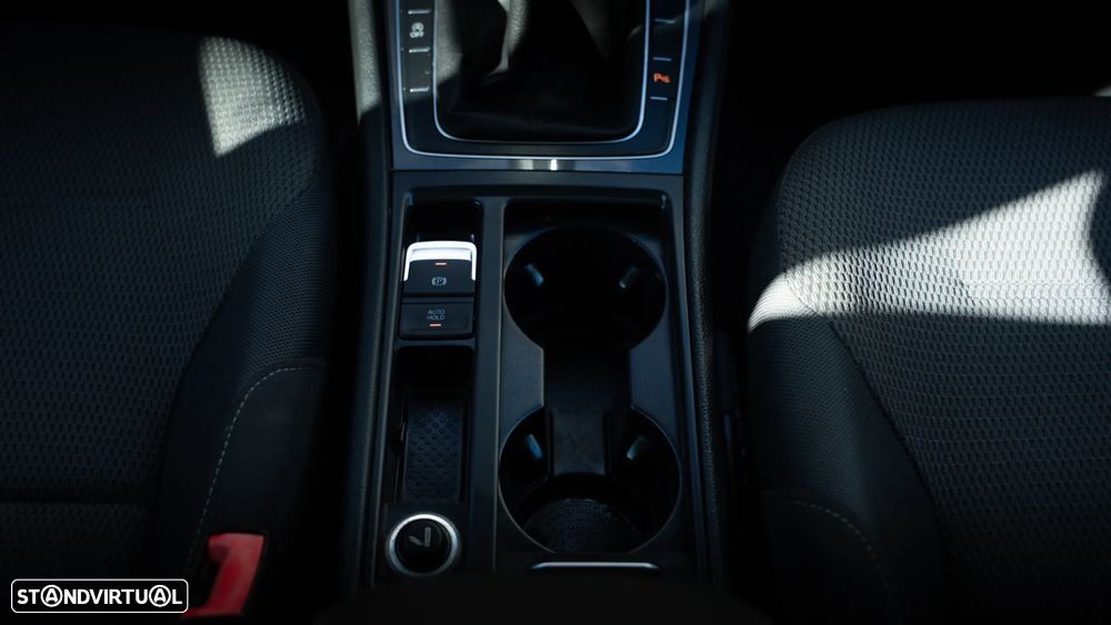 VW Golf Variant 1.6 TDi Confortline - 30