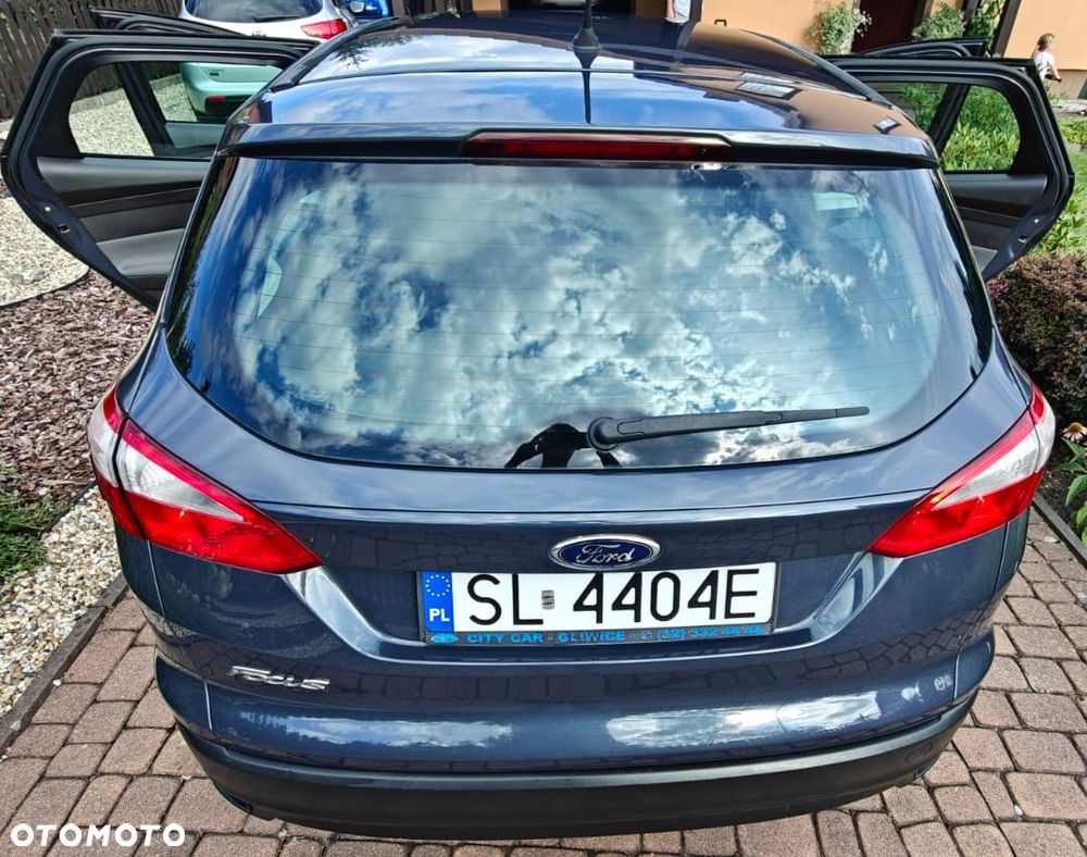 Ford Focus 1.6 Trend - 17