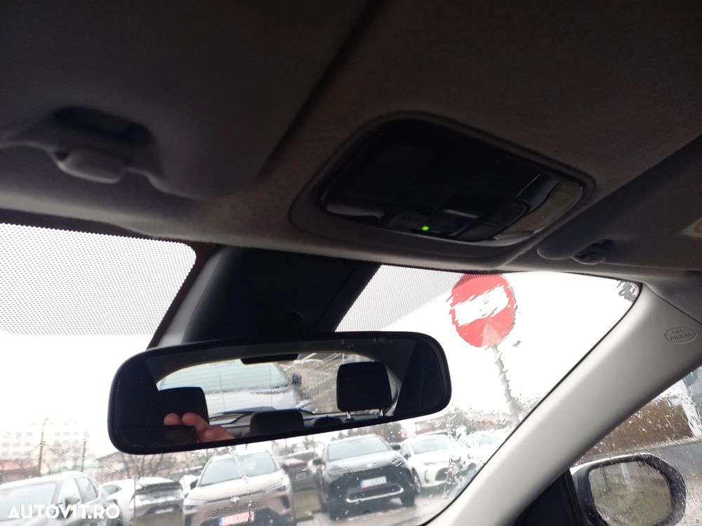 Toyota Yaris 1.5 VVT-i HSD Active - 23