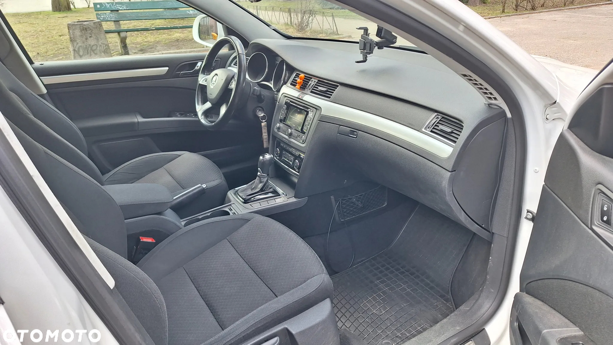 Skoda Superb 1.8 TSI Ambition DSG - 5