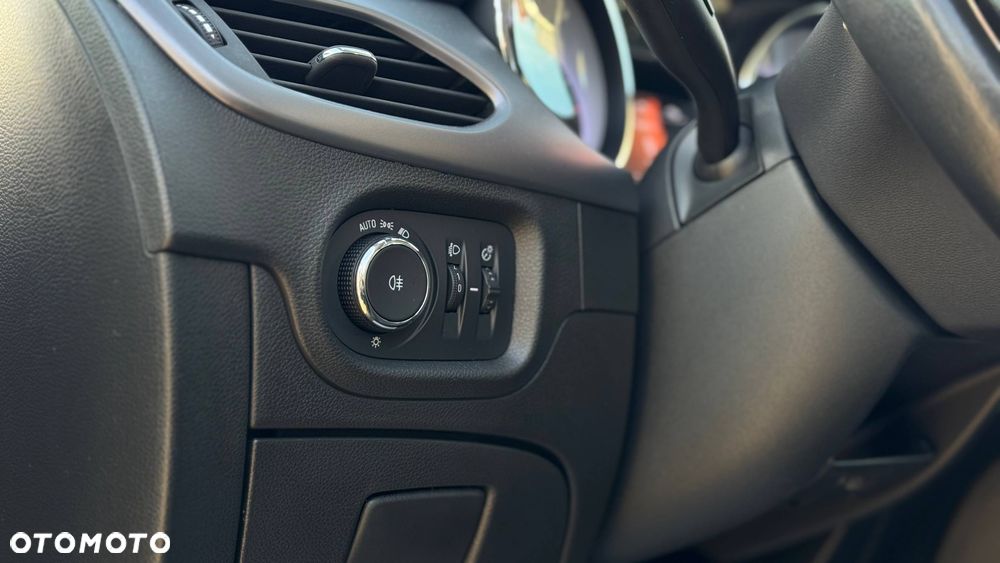 Opel Astra 1.6 CDTI Active - 10