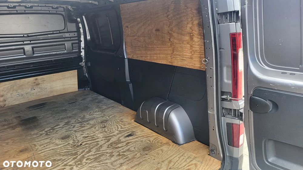 Renault Trafic - 22