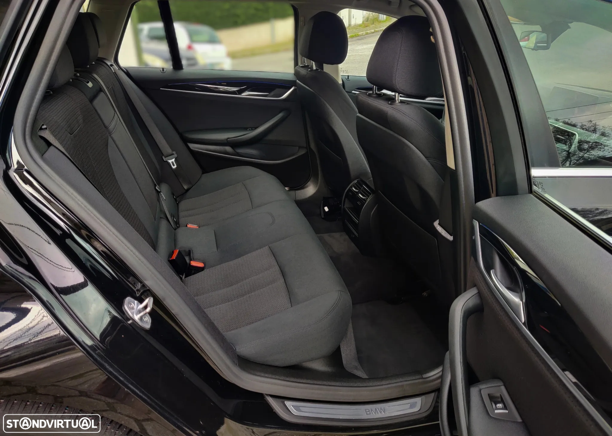 BMW 530 i Touring Aut. - 16
