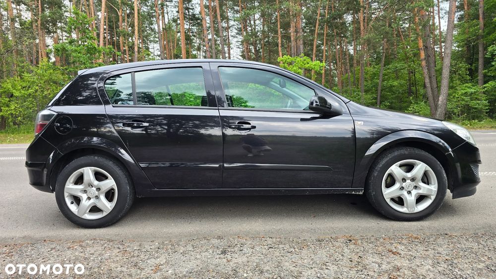Opel Astra 1.9 CDTI - 7