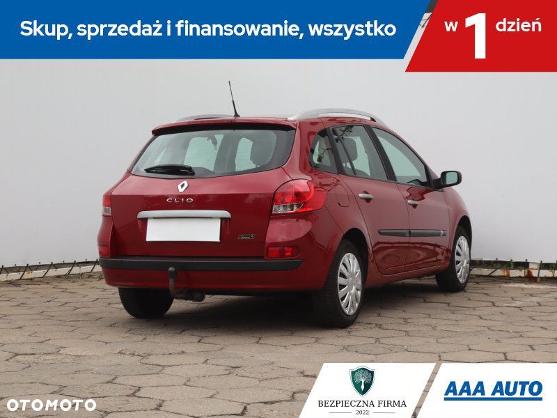 Renault Clio - 7