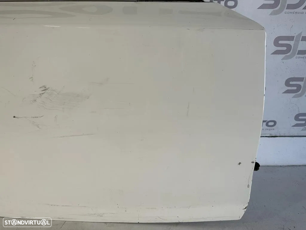 Porta Frente Direita / Esquerda - BMW  Série 1 E81 / E82 - 12