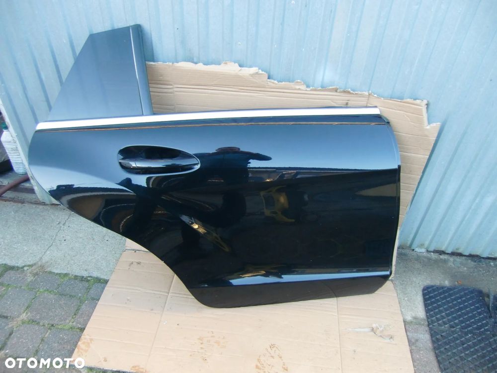Drzwi prawe Mercedes CLS W218  197