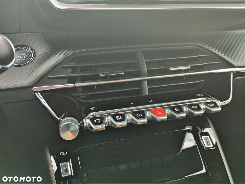 Peugeot 2008 - 23