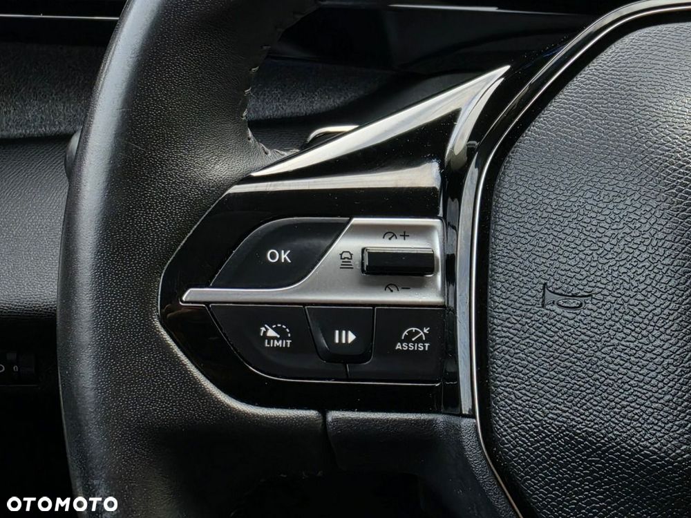 Peugeot 308 - 13