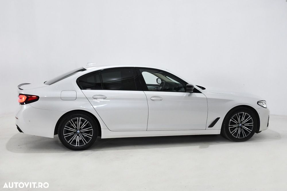 BMW Seria 5 520d xDrive Aut. Luxury Line - 5