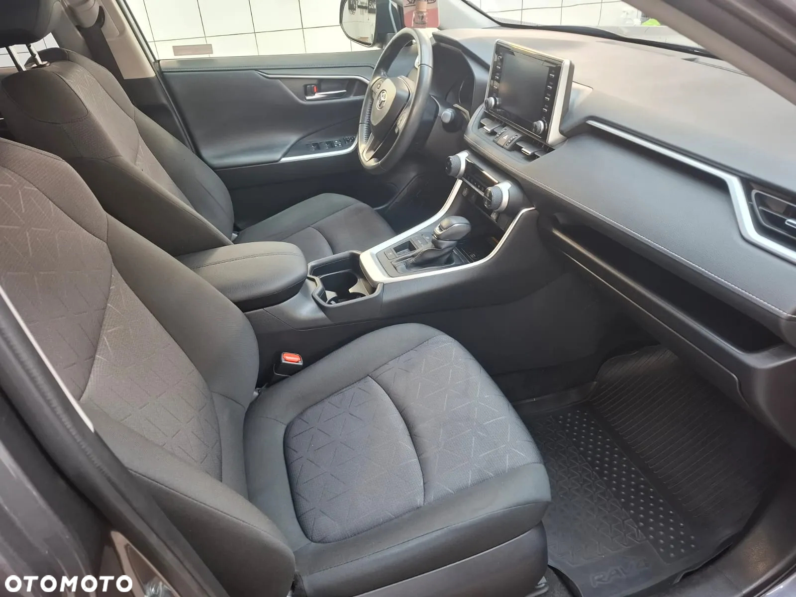 Toyota RAV4 2.5 Hybrid Comfort 4x2 - 14