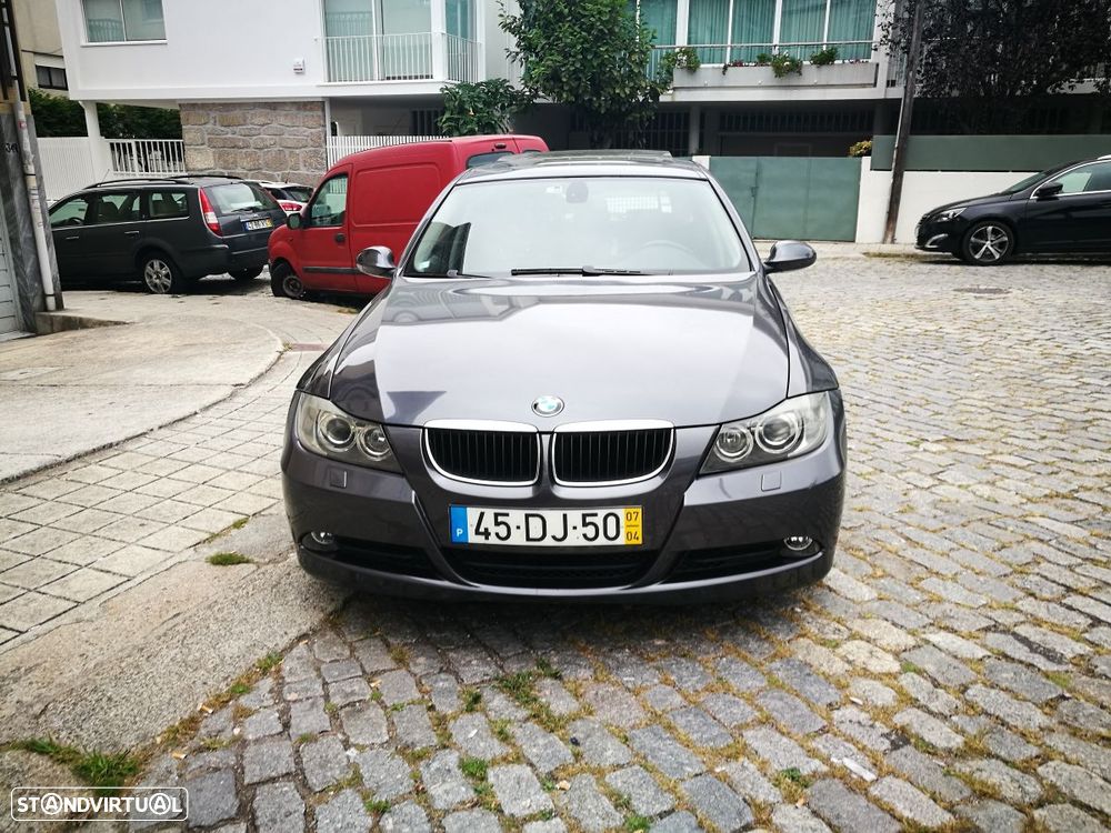 BMW 320 dA Dynamic - 2