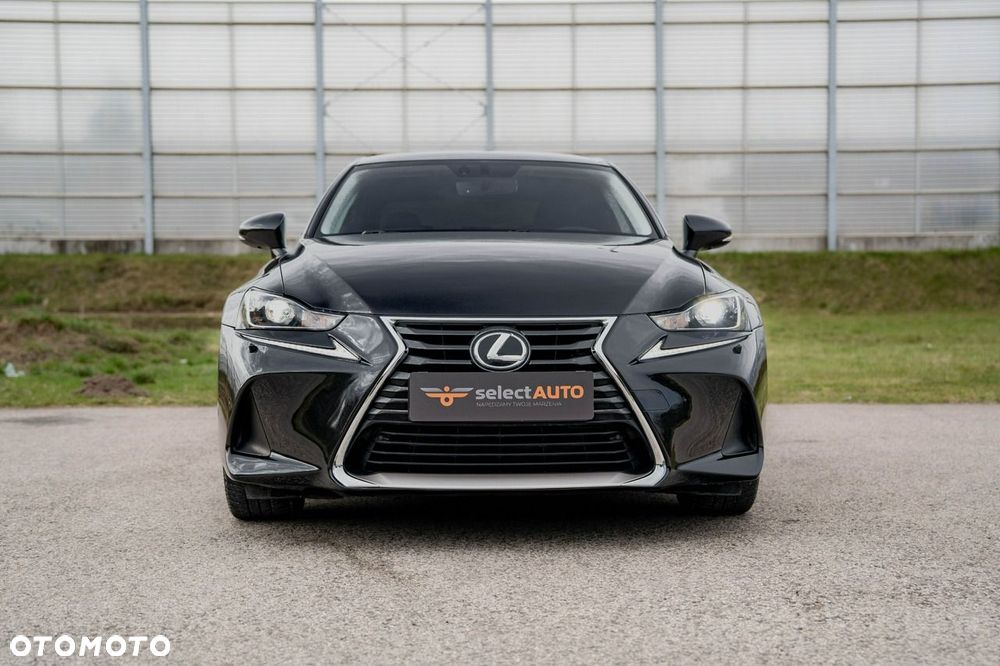 Lexus IS - 3