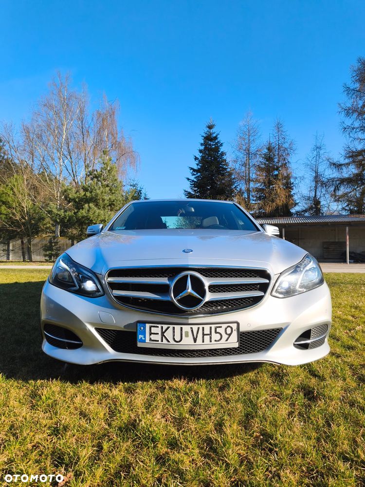 Mercedes-Benz Klasa E 220 CDI DPF BlueEFFICIENCY 7G-TRONIC Elegance - 3