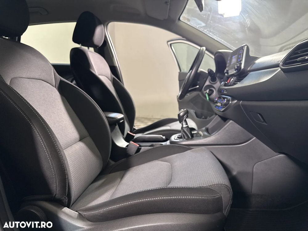 Hyundai i30 - 12