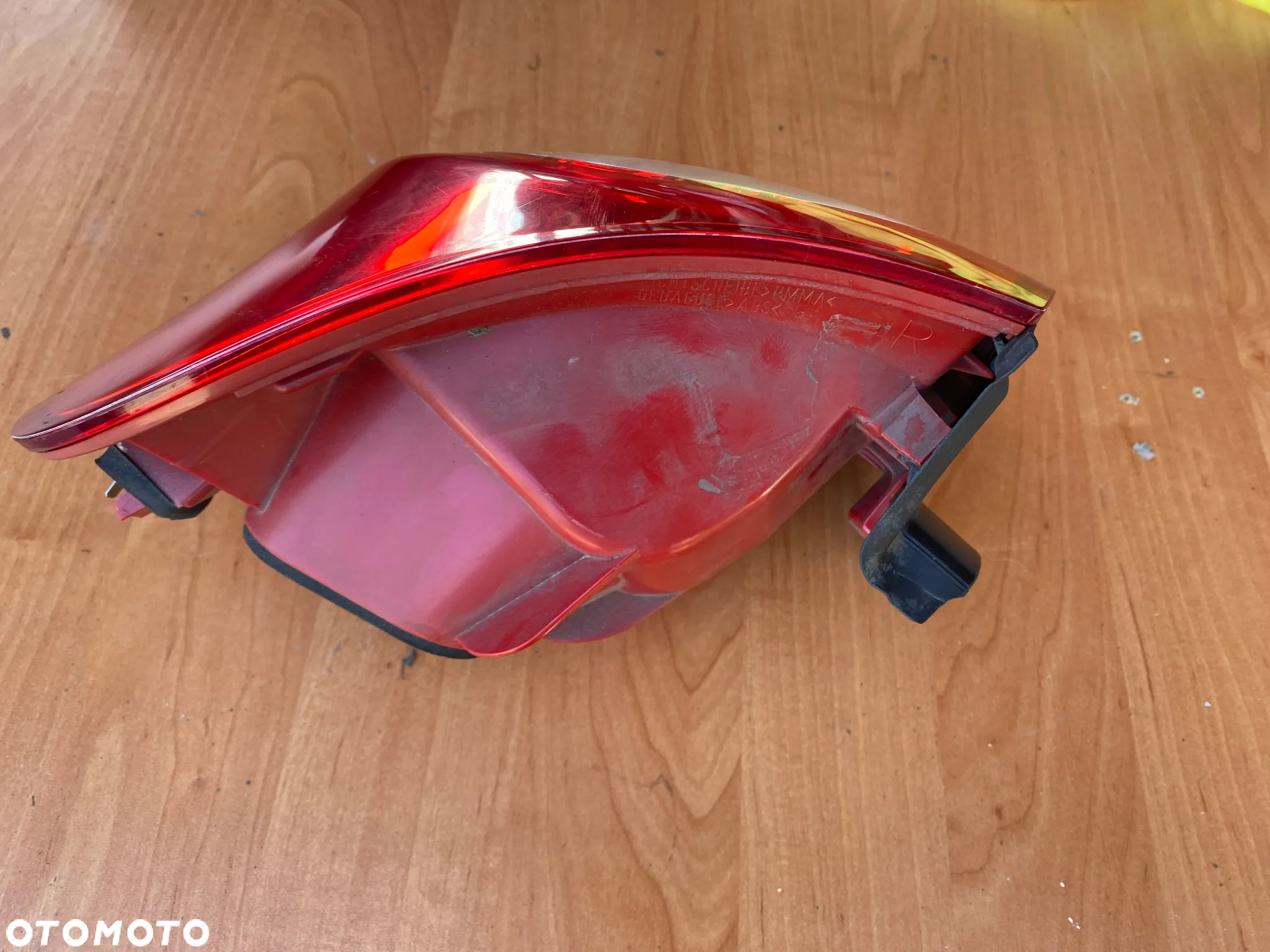 LAMPA TYŁ TYLNA PRAWA  VW PASSAT B6 KOMBI - 16