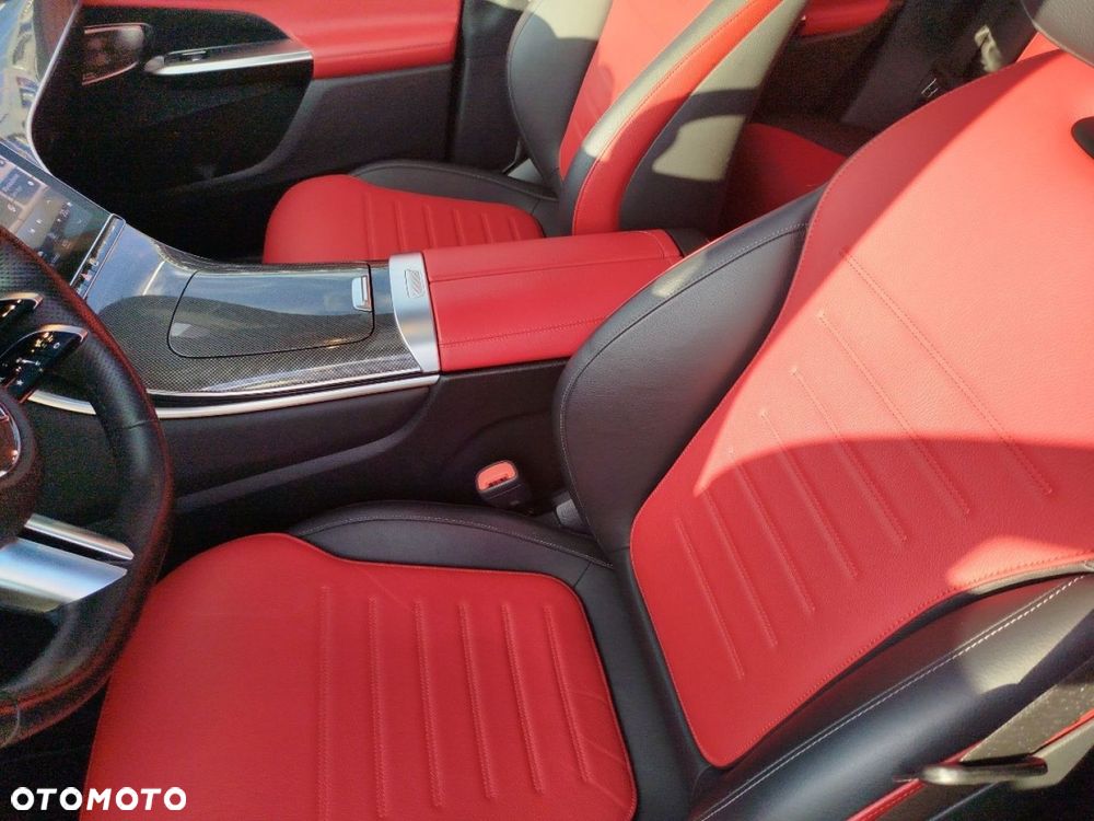 Mercedes-Benz GLC - 12