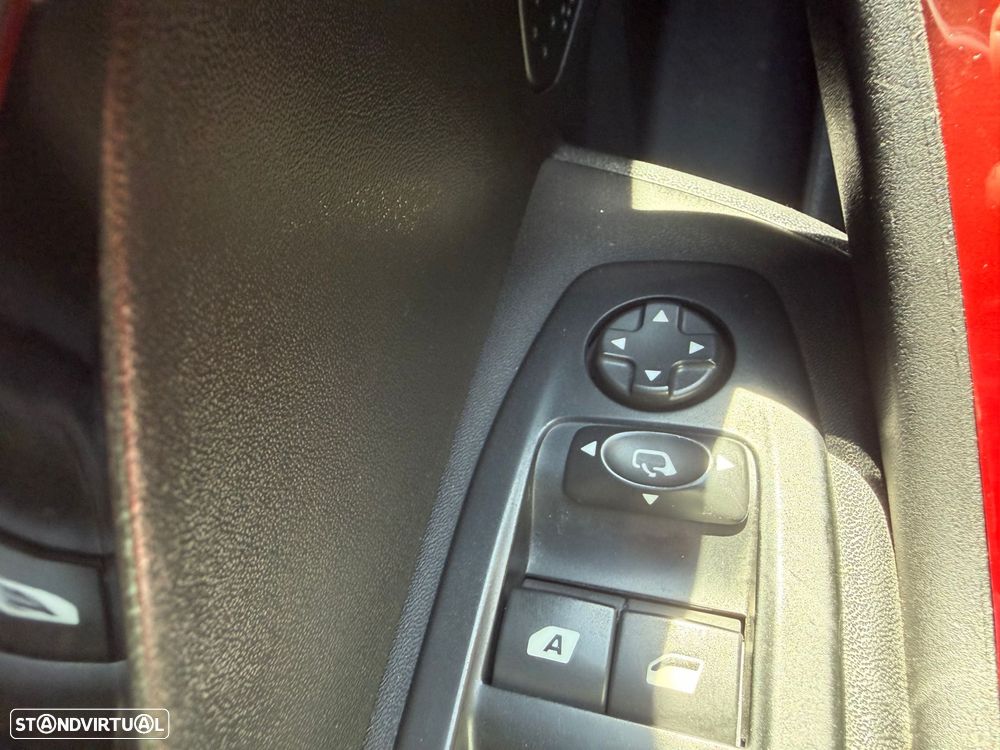 Peugeot 208 1.6 THP GTi - 17