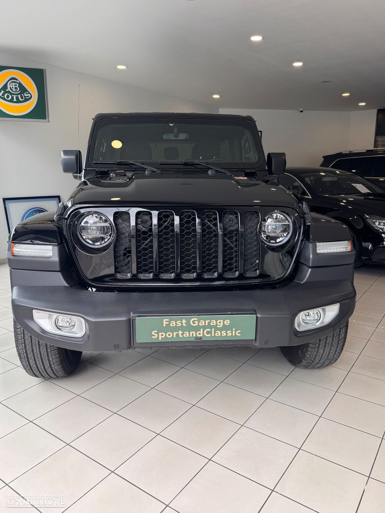 Jeep Wrangler - 2
