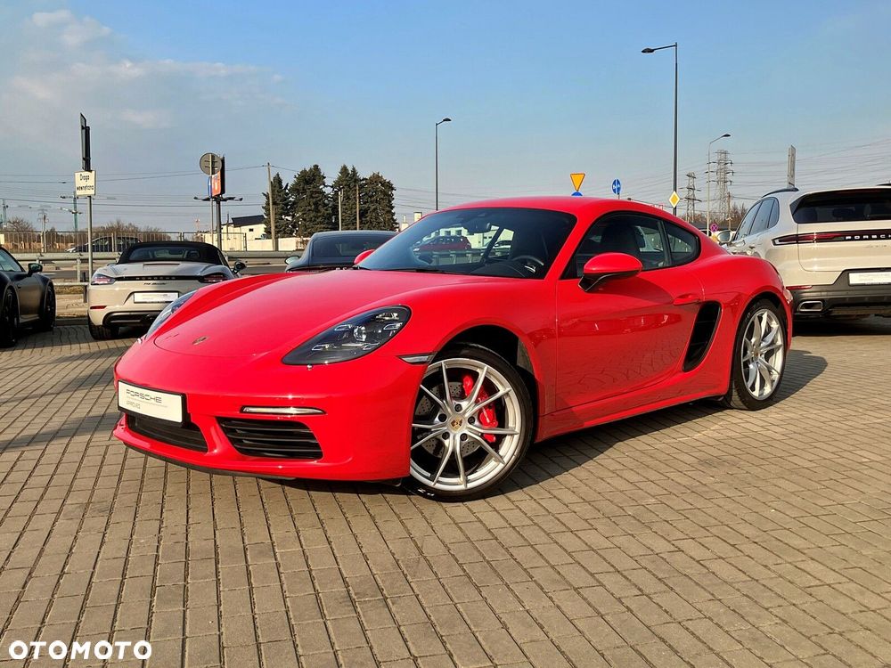 Porsche 718 Cayman - 2