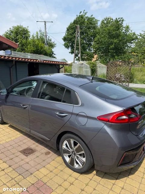 Hyundai IONIQ hybrid Premium - 1