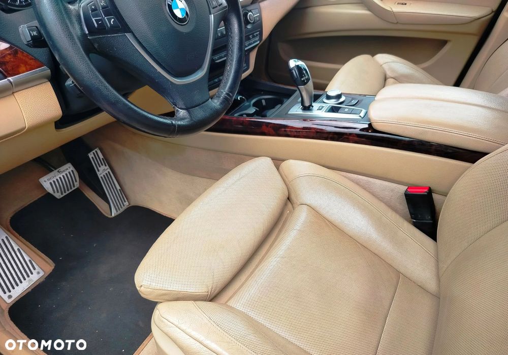 BMW X5 xDrive48i Edition 10 Jahre - 24