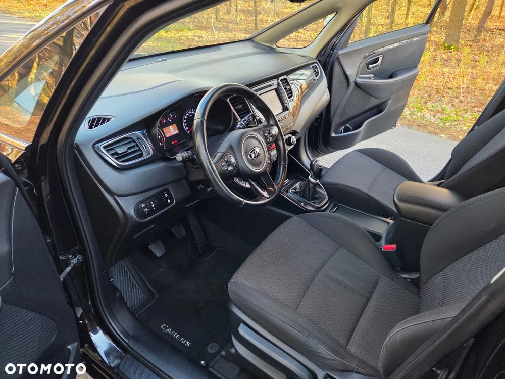 Kia Carens 2.0 GDI Edition 7 - 17