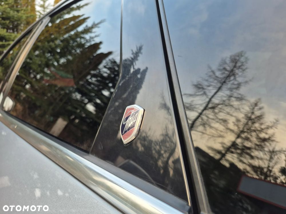 Ford Mondeo 2.0 Ghia Executive - 38