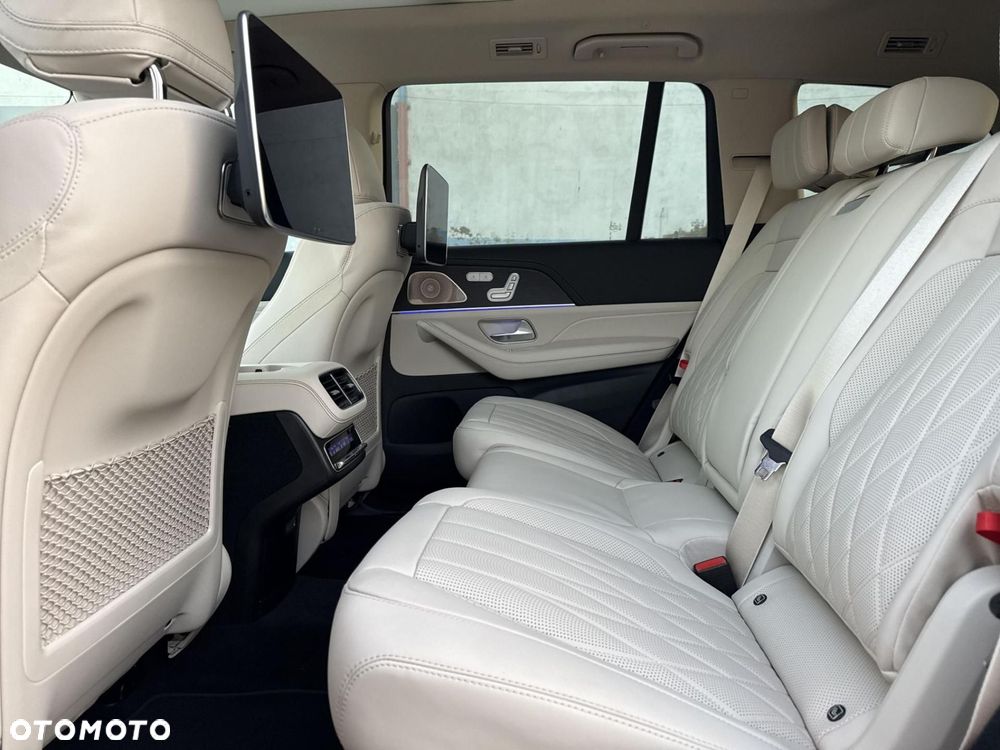 Mercedes-Benz GLS - 16