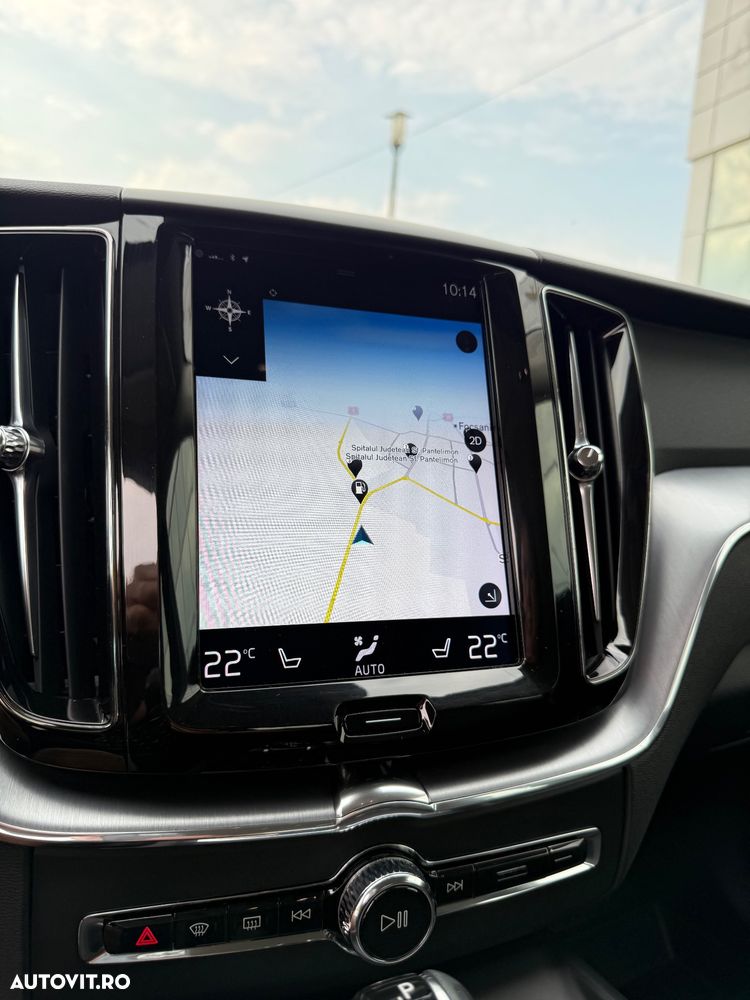 Volvo XC 60 D4 Geartronic Momentum Pro - 34
