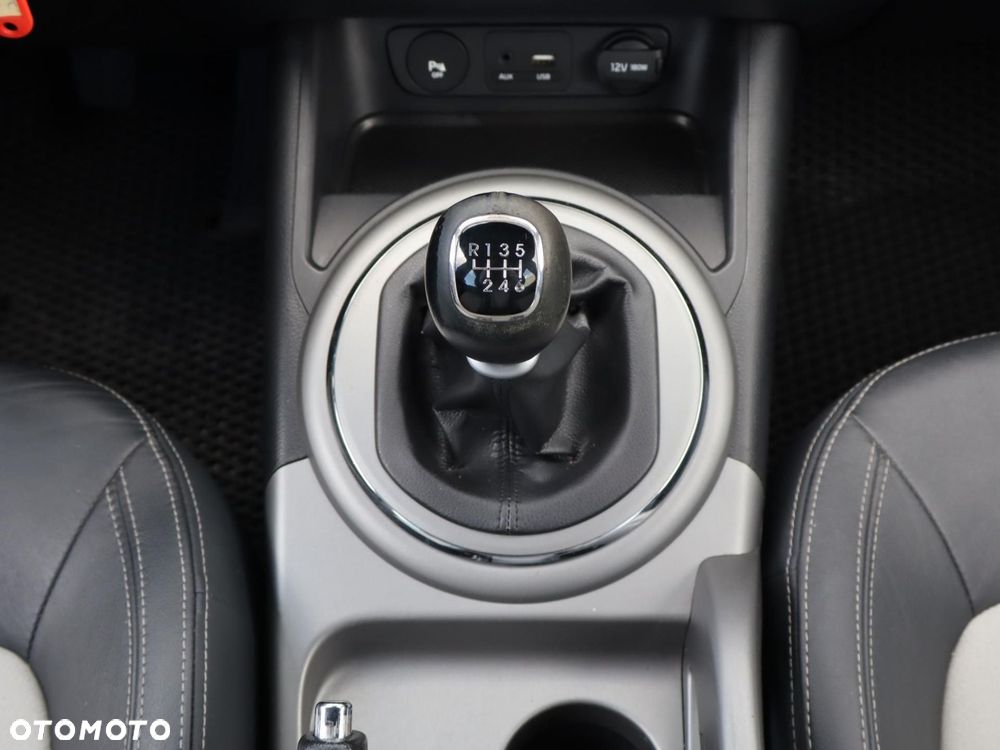 Kia Sportage - 14
