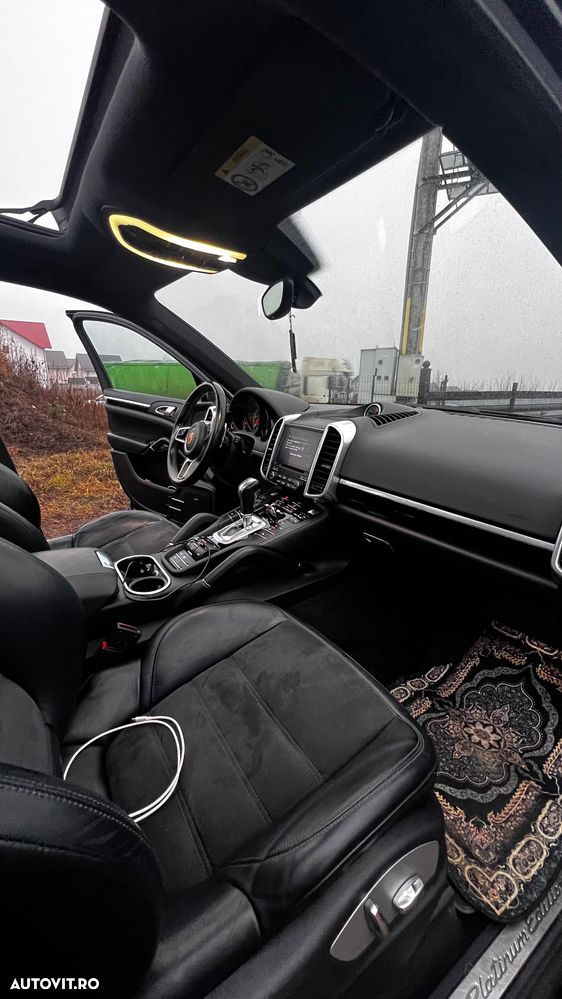 Porsche Cayenne 3.0 L - 14