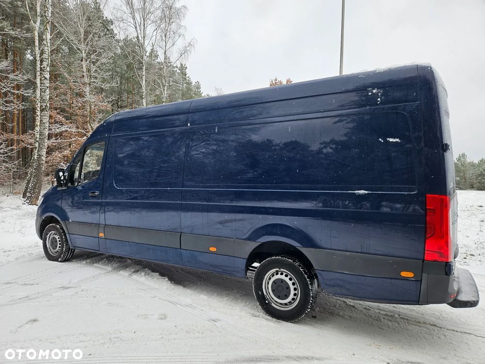 Mercedes-Benz Sprinter - 10