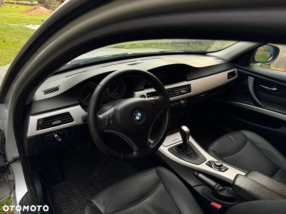 BMW Seria 3 320i Edition Exclusive - 9