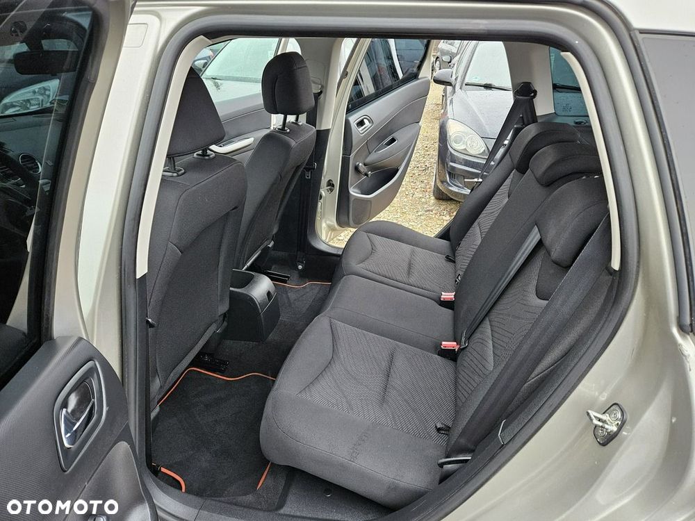 Peugeot 308 - 9