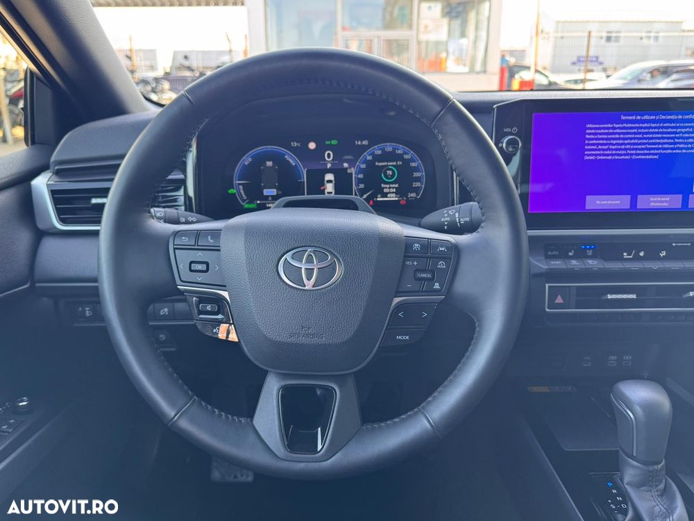 Toyota Camry 2.5 Exclusive - 18