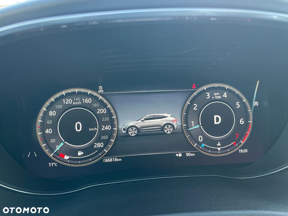 Jaguar E-Pace 2.0 P300 mHEV AWD 300 Sport - 12