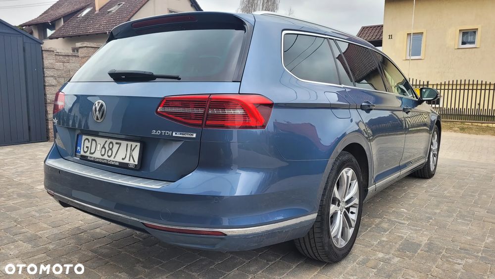 Volkswagen Passat - 8