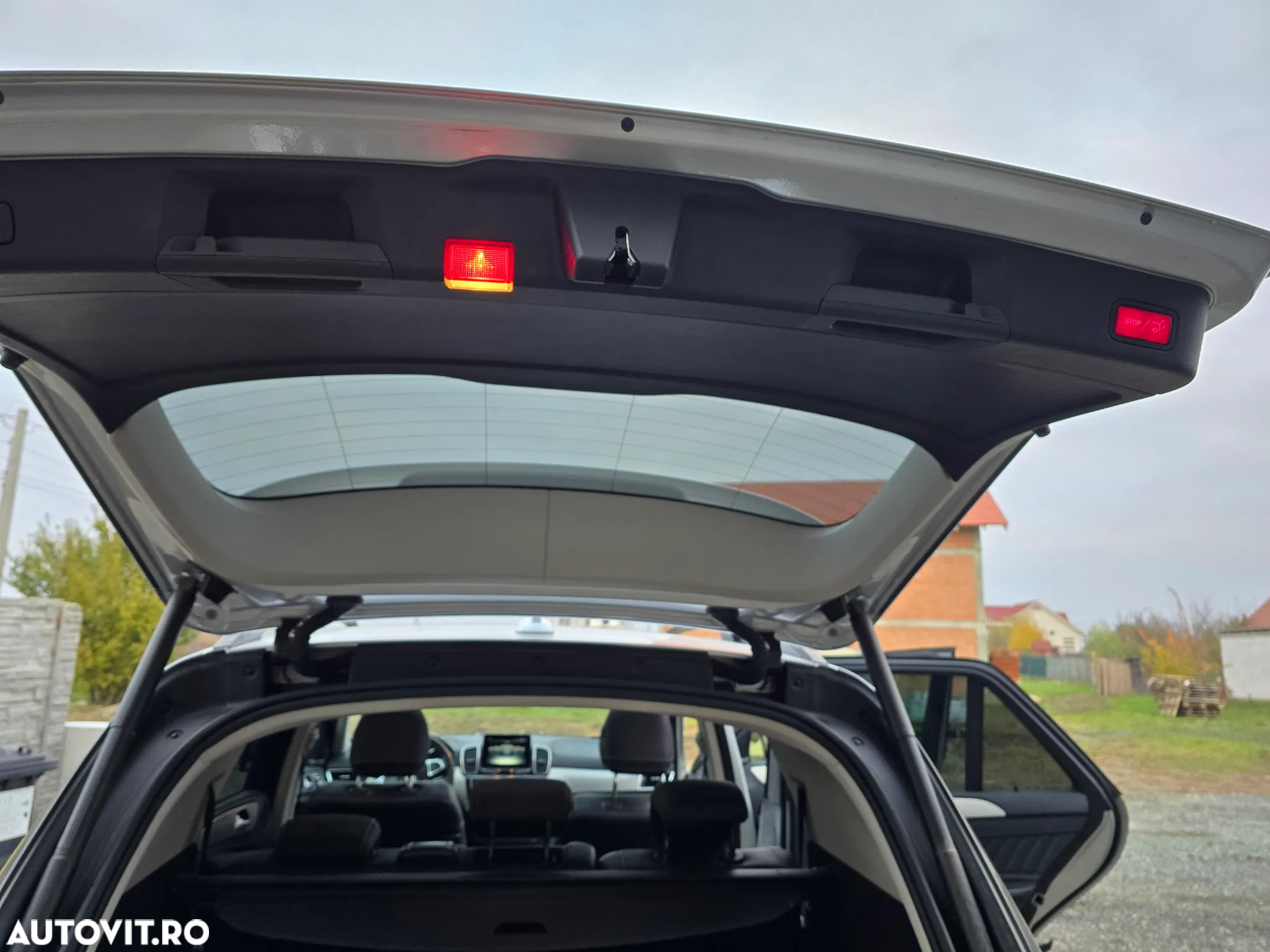 Mercedes-Benz GLE 250 d 4Matic 9G-TRONIC AMG Line - 10