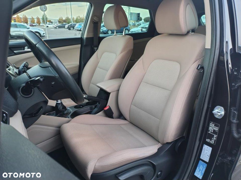 Hyundai Tucson - 16