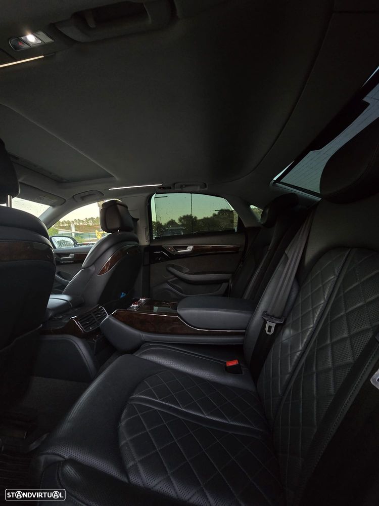 Audi A8 - 10